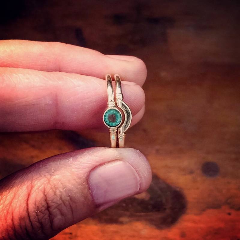 Smaragd-Ring, Zarter 14K Gold Passende Ringe, Set-Ringe, Gelbgold-Ringe Für Frauen, Brautring-Sets von GsDesignedJewelry