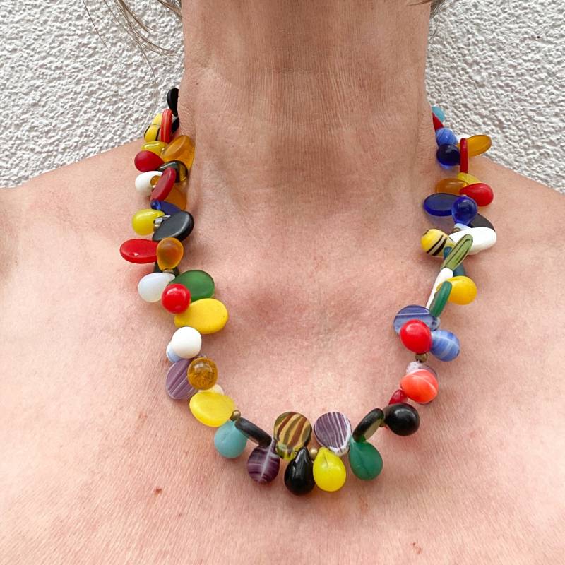 Farbige Kette Aus Vintage Handelsperlen von GudrunRothSchmuck