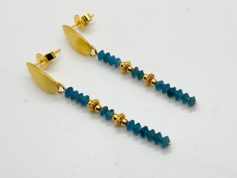 Gold Ohrring Mit Apatit in Türkis von GudrunRothSchmuck