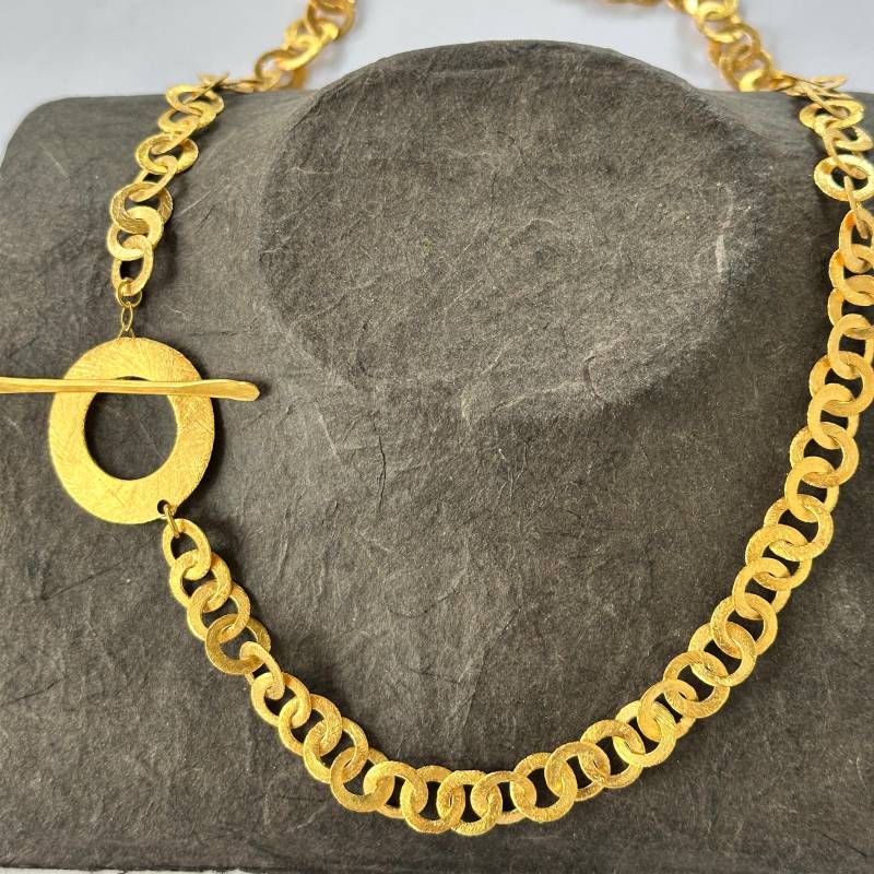 Goldkette Aus Ringeln Knebelverschluss | Goldplattiert von GudrunRothSchmuck