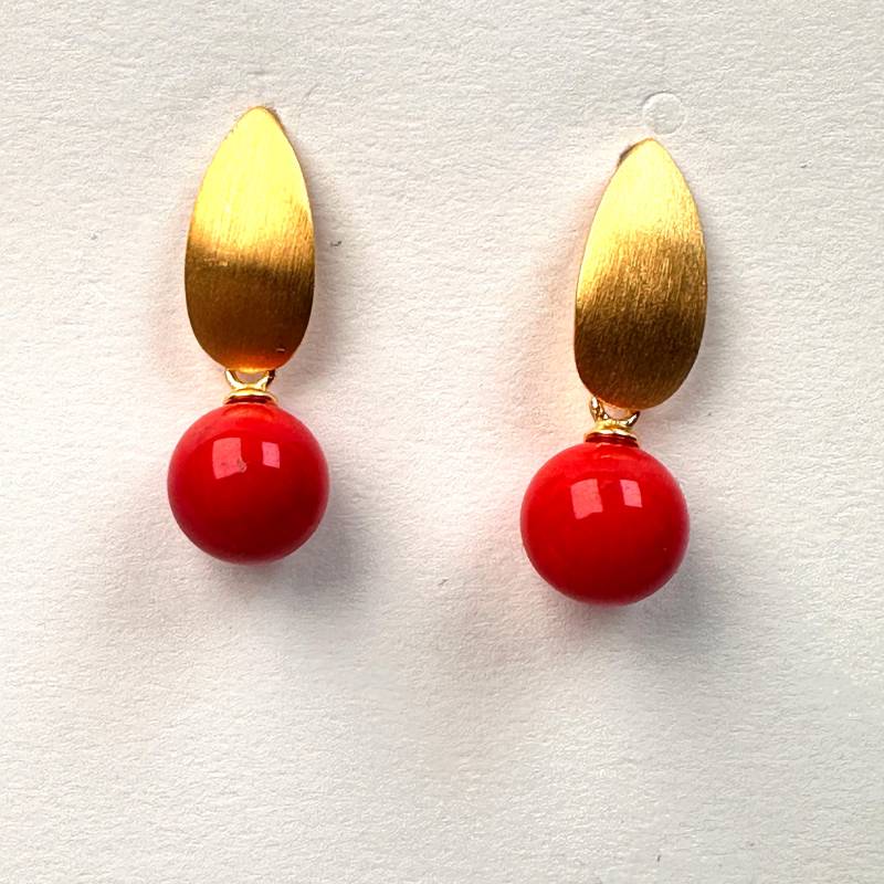 Goldstecker Mit Roter Korallenkugel von GudrunRothSchmuck