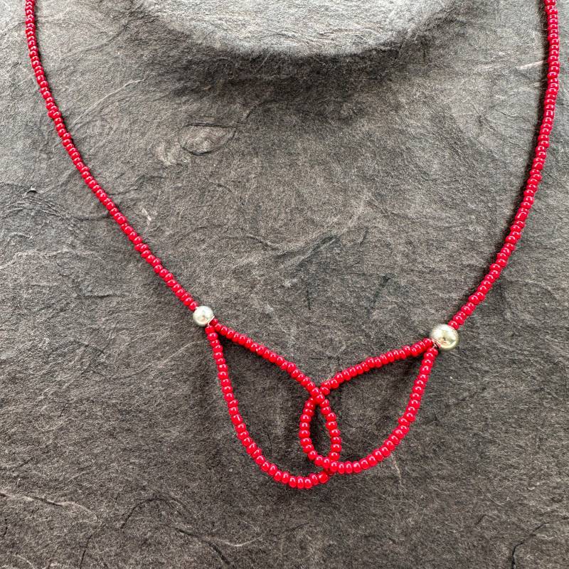 Kette Rote Glasperlen Rocailles Verschlungen Kette Rote Glasperlen Rocailles Verschlungen von GudrunRothSchmuck