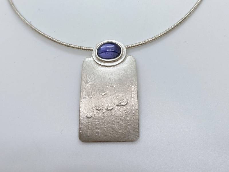 Silberanhänger Pusteblumen Iolith Cabochon von GudrunRothSchmuck