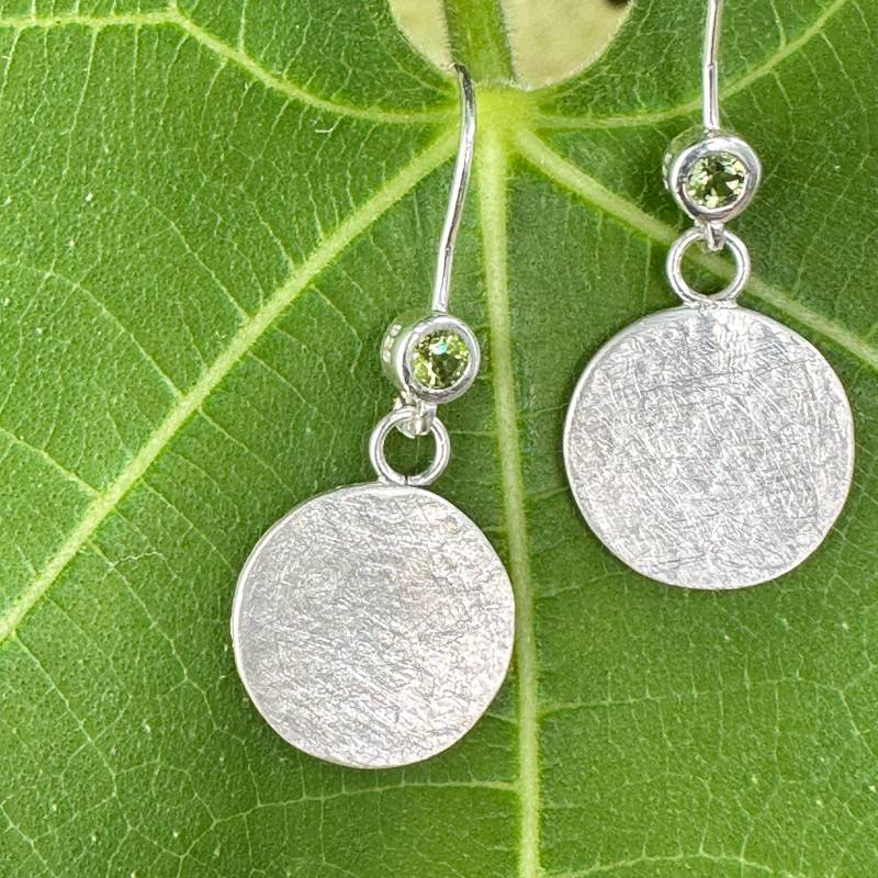 Silberohrringeo Geschmiedet Plättchen von GudrunRothSchmuck