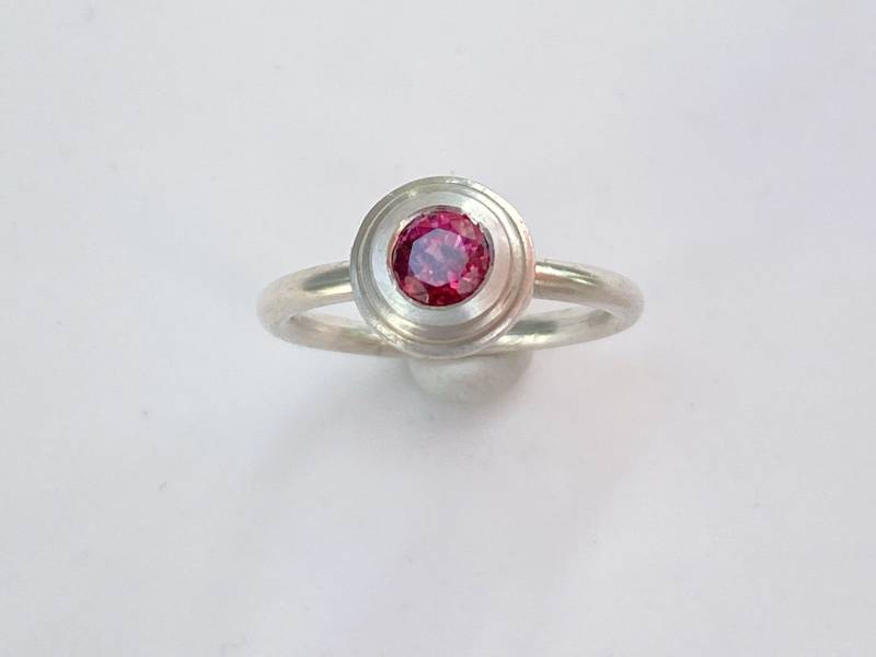 Silberring Mit Rhodolith Pink von GudrunRothSchmuck