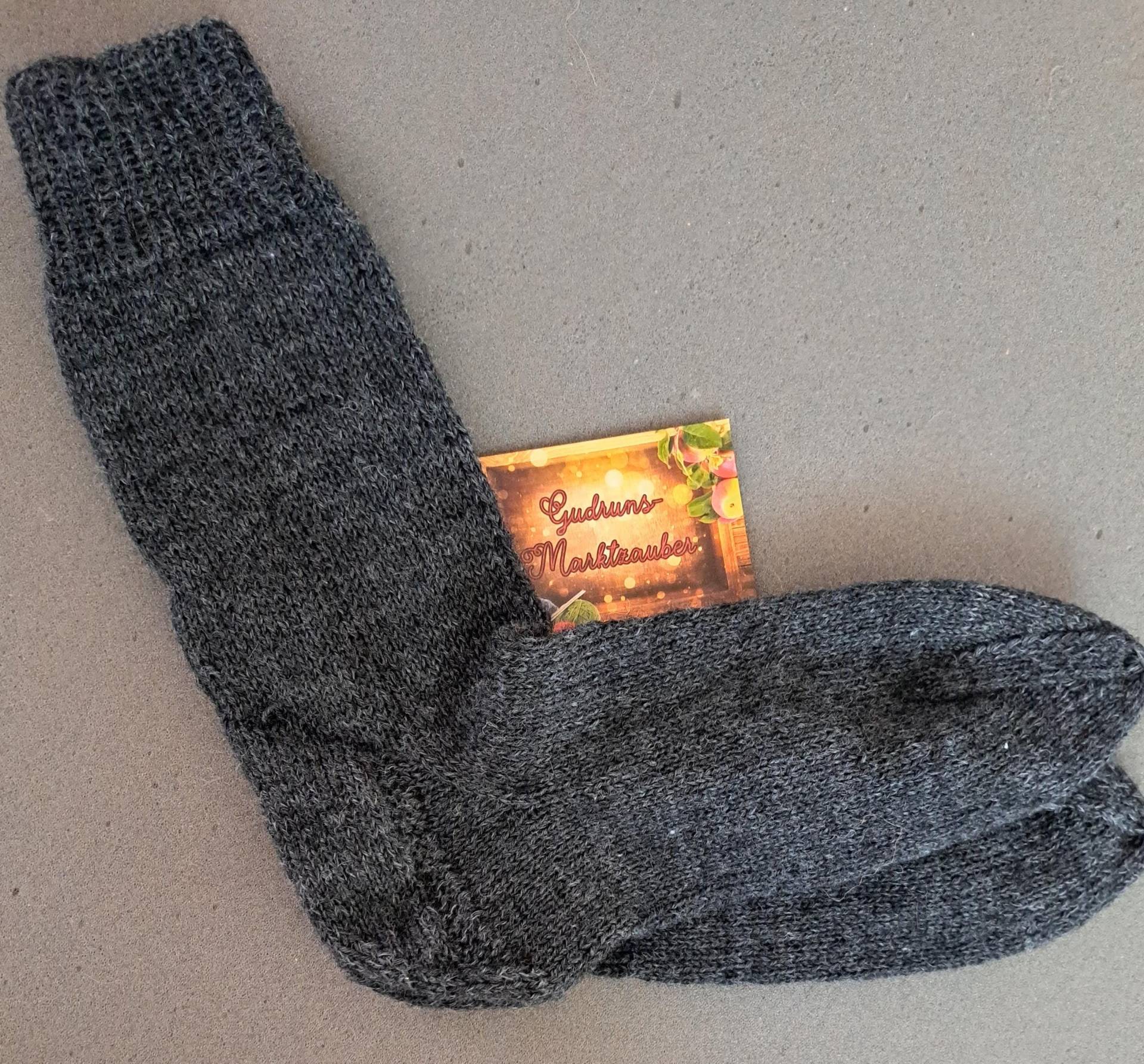 Gr. 43/44, Handgestrickte Socken, Anthrazit, Klassisch, Uni, Geschenk, Ostern, Papa, Opa von GudrunsMarktzauber