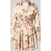 Guess Minikleid mit V-Ausschnitt Modell 'CONCETTA FLARE DRESS' in Ecru, Größe M von Guess