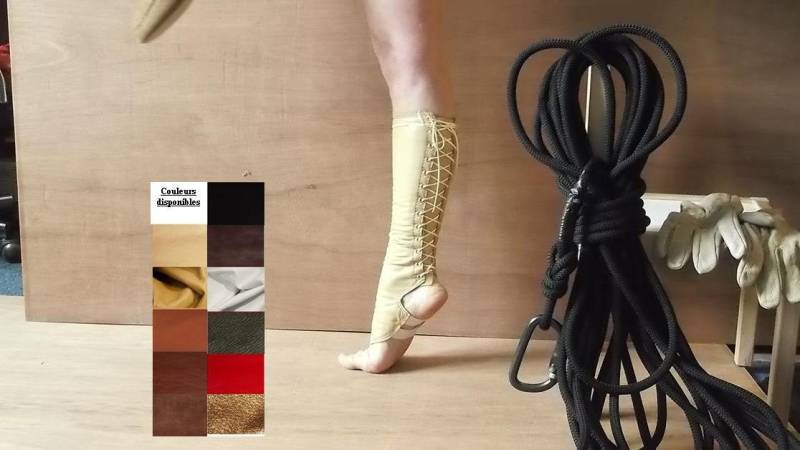 Maßgeschneiderte Gamaschen Aus Vollleder, Farbe Ihrer Wahl Für Zirkus Und Pole Dance | Stoff-Trapezstiefel, Luftreifen, Gamaschen, Luftstiefel von GuetreTrapeze