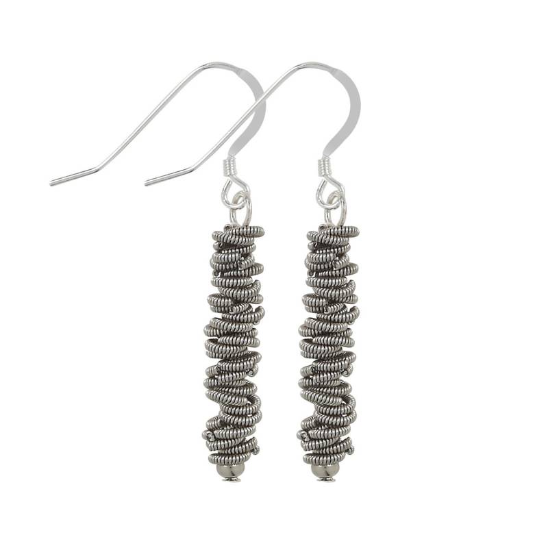 staccato Gitarrenschnur Ohrringe staccato Gitarrenschnur Ohrringe von GuitarStringJewelry