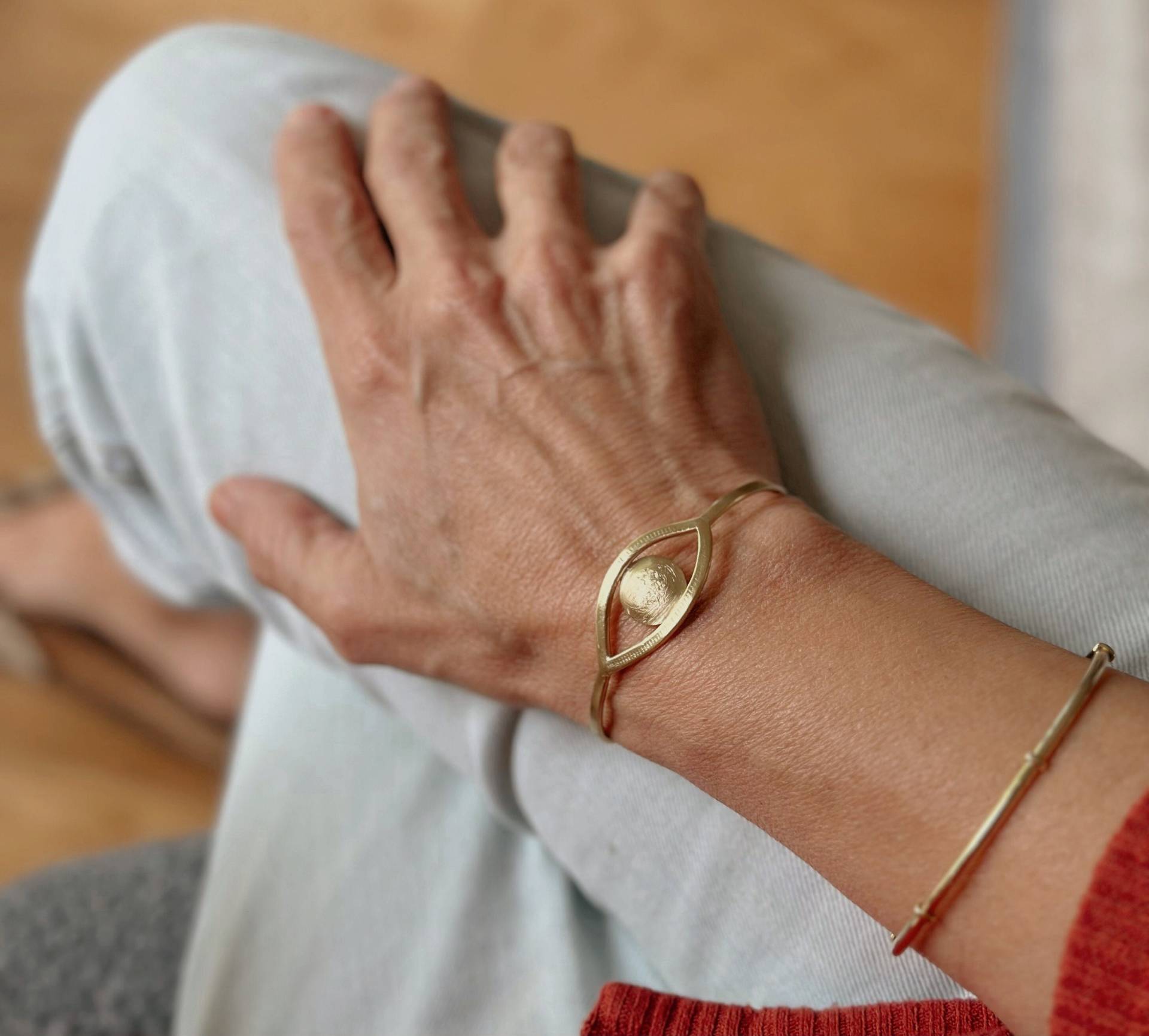 Massivem Messing Evileye Cuff Armband von GulinZoisJewelry