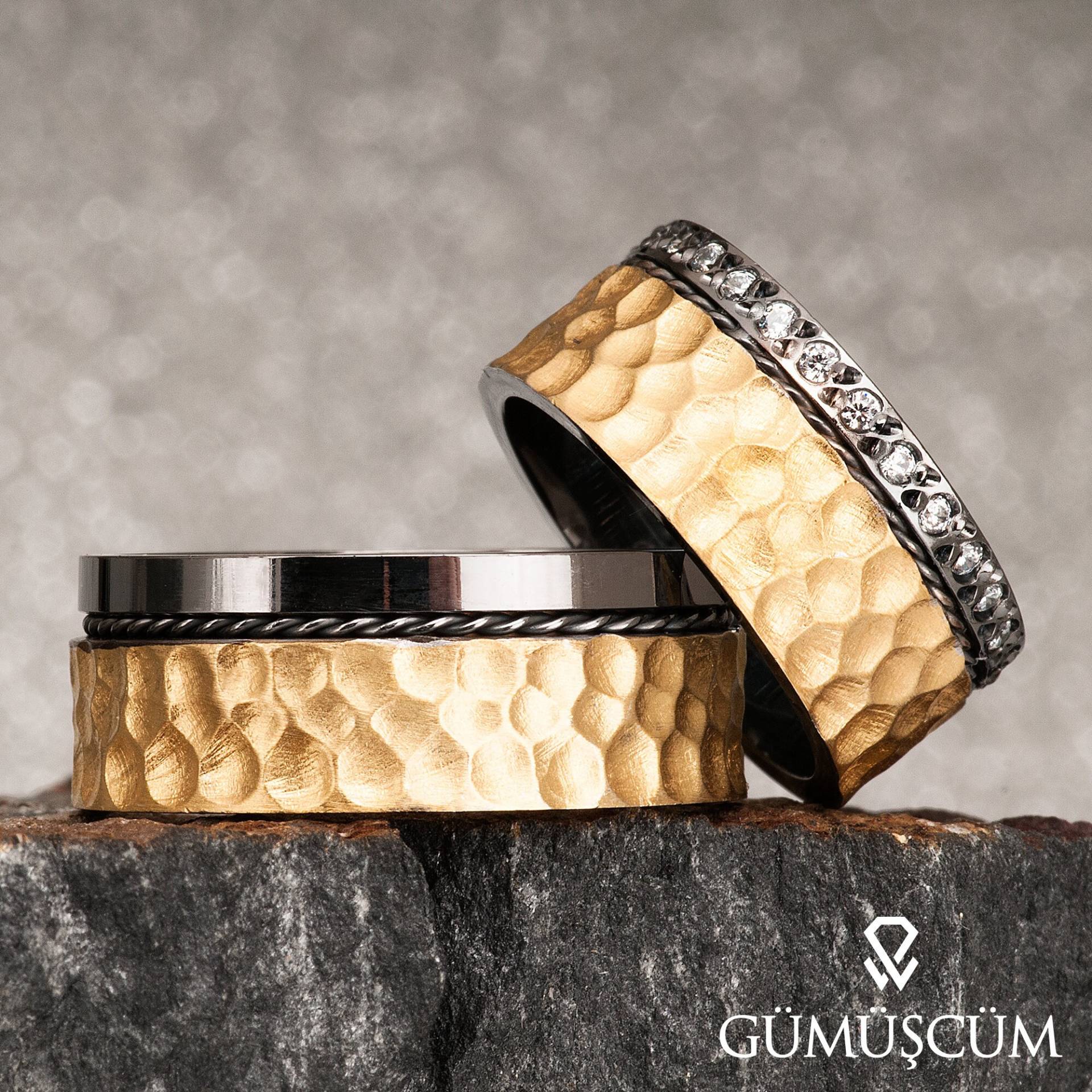 Gehämmerte Eheringe - 14K Vergoldetes Ehering-Set Aus Sterlingsilber Seine Und Ihre Paare Ringe Gehämmerte Eheringe - 14K Vergoldetes Ehering-Set Aus Sterlingsilber Seine Und Ihre Paare Ringe von Gumuscum