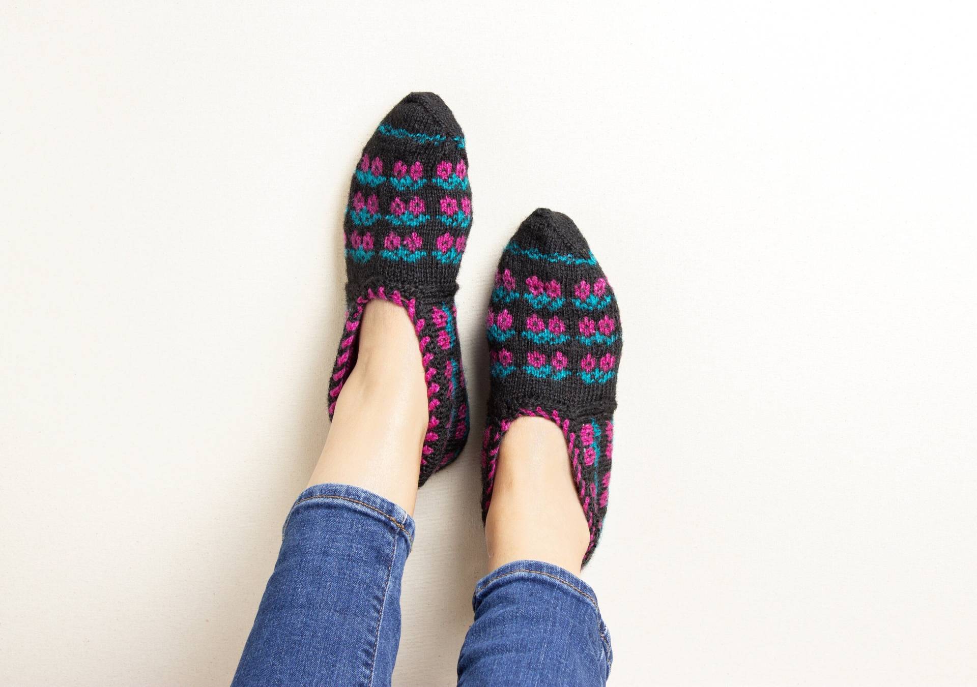 Handgestrickte Wolle Hausschuhe Türkisch Style Booties | Größe 6Us-7.5Us Handgestrickte Wolle Hausschuhe Türkisch Style Booties | Größe 6Us-7.5Us von GuneyStudio