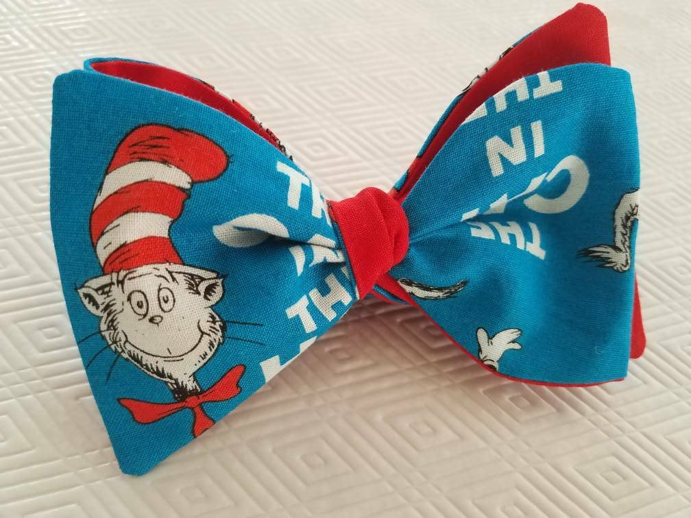 Dr. Seuss Fliege Die Katze Im Hut Wendbare Fliege Zum Selbstbinden Dr. Seuss Fliege Die Katze Im Hut Wendbare Fliege Zum Selbstbinden von GunsandAprons