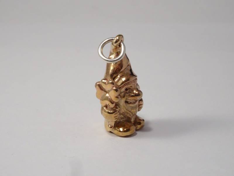 Gartenzwerg Als Schlüsselanhänger Aus Bronze Gartenzwerg Als Schlüsselanhänger Aus Bronze von GuntersBildhauershop