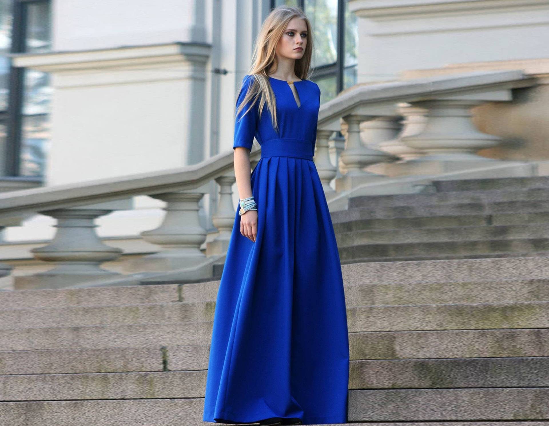 Frauen Formelle Kleid, Abendkleid, Royal Blau Maxi Langes Falten Plus Size Kleidung, Kleid Mit Hoher Taille, Cocktailkleid, Elegant von Guntina