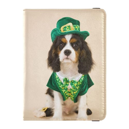 Reisepasshülle für Damen, Motiv: Cavalier Puppy St. Patrick Day, Kobold, kreatives PU-Leder, Reisezubehör, 14,5 x 10,9 cm, Bunt, Einheitsgröße von GuoChe