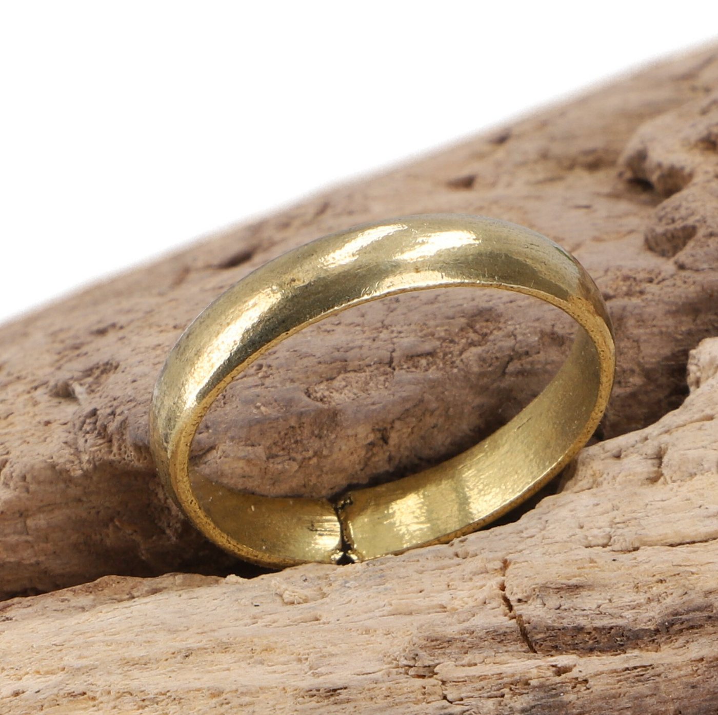 Guru-Shop Fingerring Goldfarbener Ring aus Indien, Daumenring von Guru-Shop