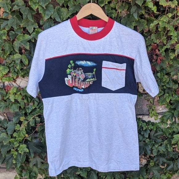 Jahrgang Jeepney Philippinen T-Shirt Jahrgang Jeepney Philippinen T-Shirt von GutShop