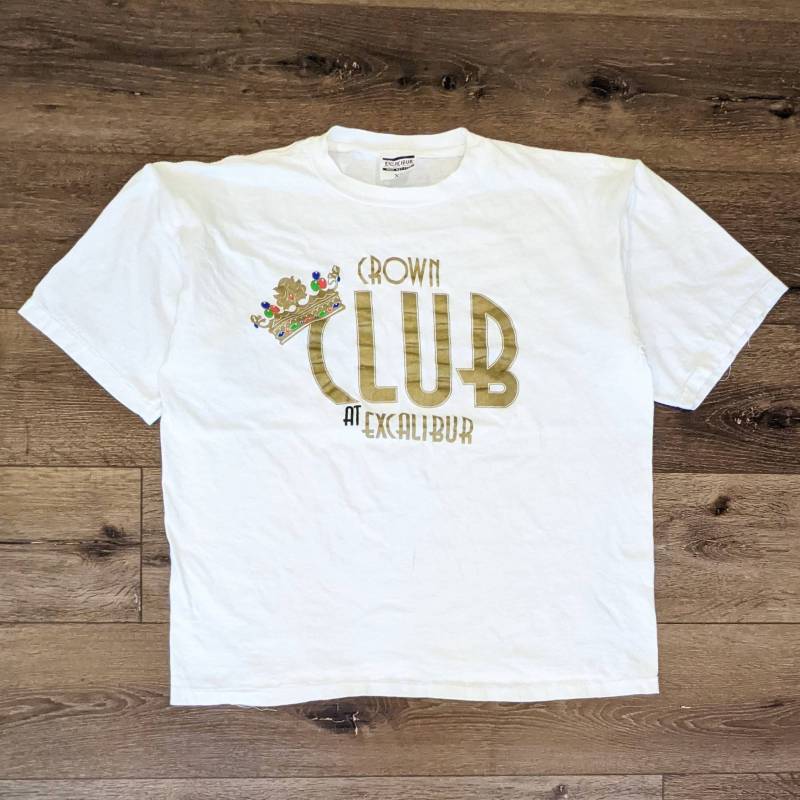 Vintage Krone Club Bei Excalibur T-Shirt Vintage Krone Club Bei Excalibur T-Shirt von GutShop