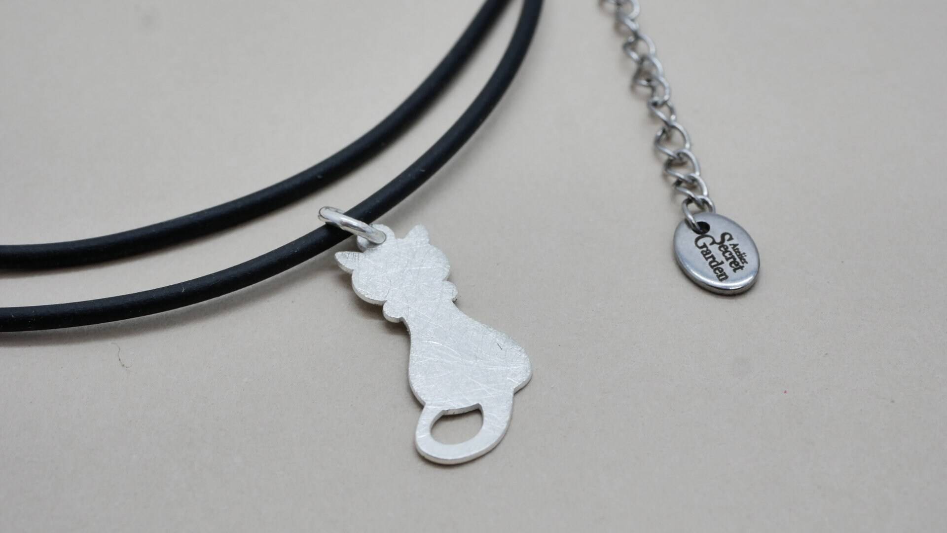 Katze, Anhänger Mit Kette, Silber, Namensgravur Auf Für Katzenliebhaber Und Freunde Ein Tolles Geschenk von GuteLauneSchmuckDE