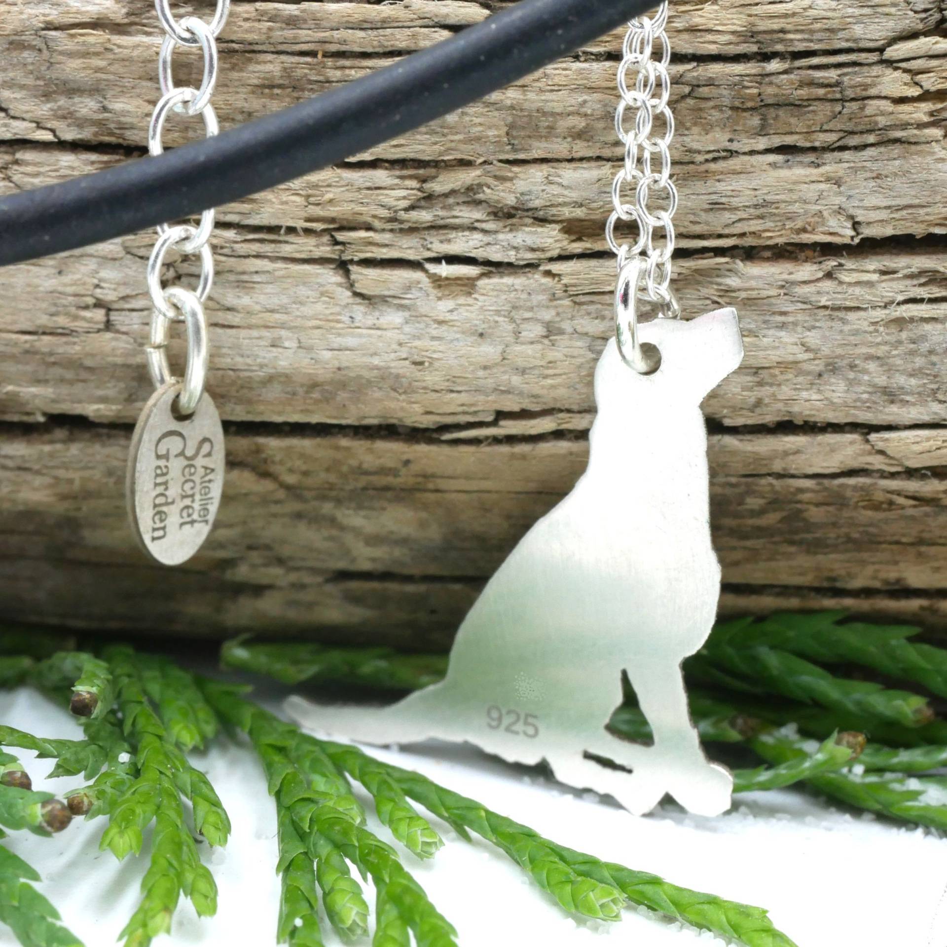 Labby, Anhänger 925 Silber Gebürstet, Für Labrador Hundefreunde , Silberkette Oder Kautschuck, Handarbeit Mit Gravuroption, Retiever von GuteLauneSchmuckDE