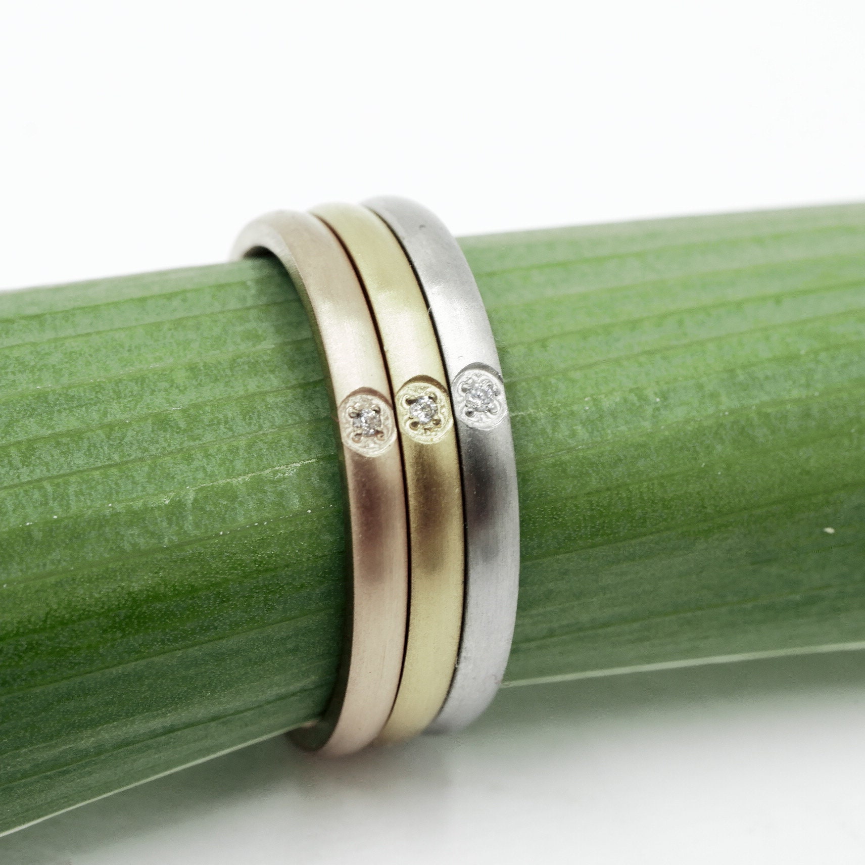 Zarte Ringe; in 3 Farben Edelstahl , Einzeln Oder Im Set - Natur, Vergoldet, Rosé Gold Mit Zirkonia, Verlobung Und Freundschaftringe von GuteLauneSchmuckDE