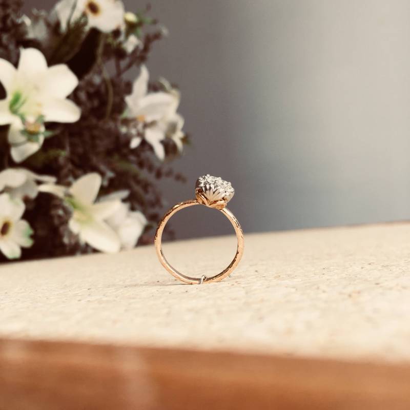 Einzigartiger Blumen Verlobungsring, Blumenform Gold Versprechen Ring, Alternativer Ehering, Diamant Schmuck Einzigartiger Blumen Verlobungsring, Blumenform Gold Versprechen Ring, Alternativer Ehering, Diamant Schmuck von GuyGrossJewelry