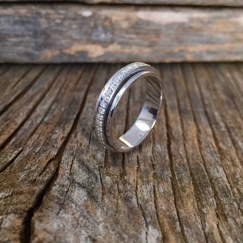 Gelbgold, Spinner Band Diamant Ring, Für Sie Und Ihn, Band, Ehering von GuyGrossJewelry