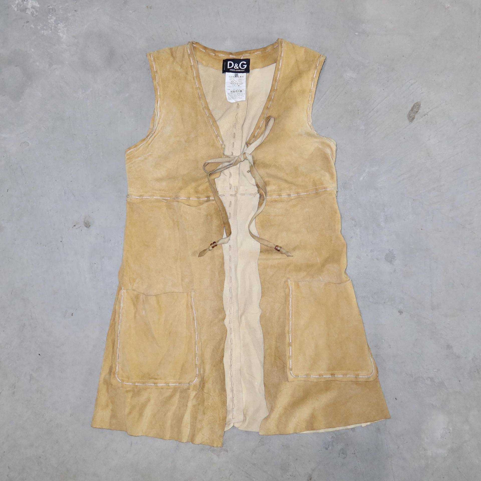 D & G Wildleder Krawatte Front Top D & G Wildleder Krawatte Front Top von GuzziArchive