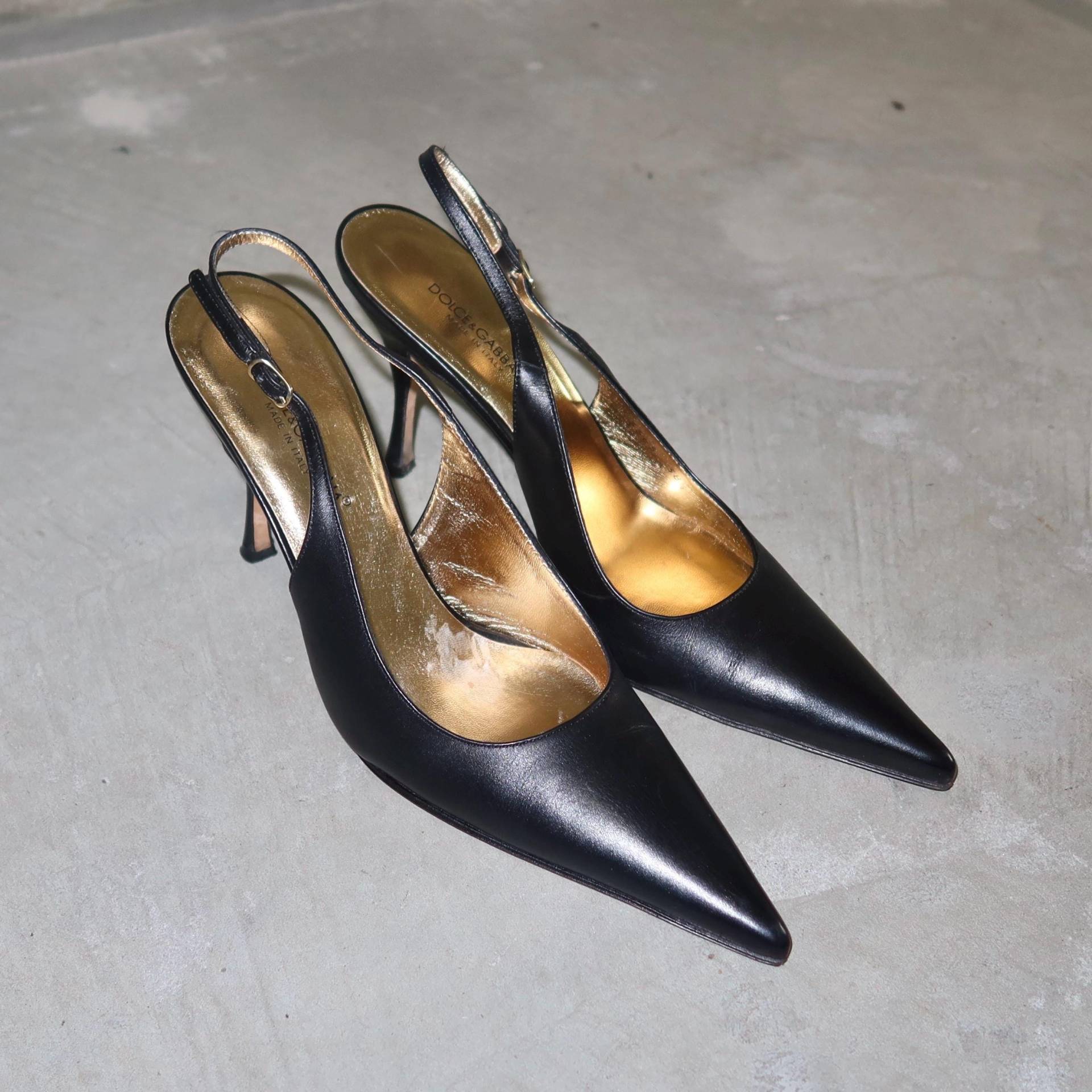 Dolce & Gabbana Schwarze Leder Slingbacks | 38.5 Dolce & Gabbana Schwarze Leder Slingbacks | 38.5 von GuzziArchive