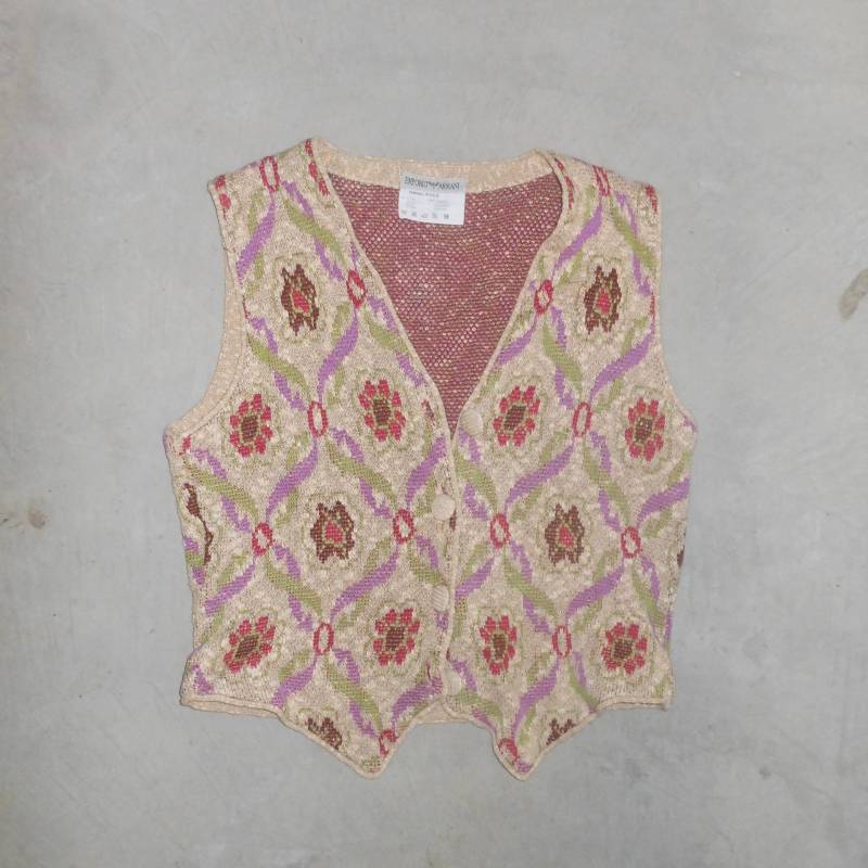 Emporio Armani Rare 90's Strickweste | Gesehen Bei Audrey Hepburn Emporio Armani Rare 90's Strickweste | Gesehen Bei Audrey Hepburn von GuzziArchive