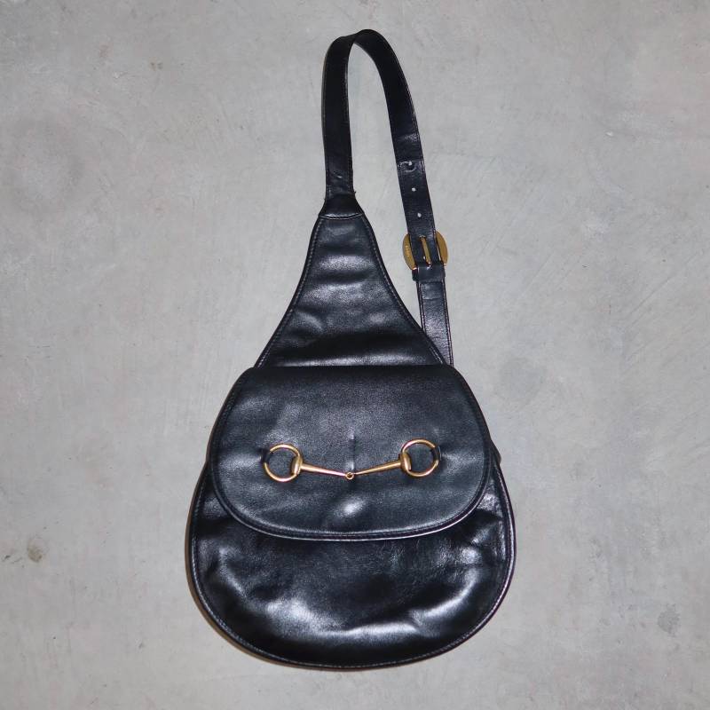 Gucci Schwarze Leder Horsebit Crossbody Gucci Schwarze Leder Horsebit Crossbody von GuzziArchive