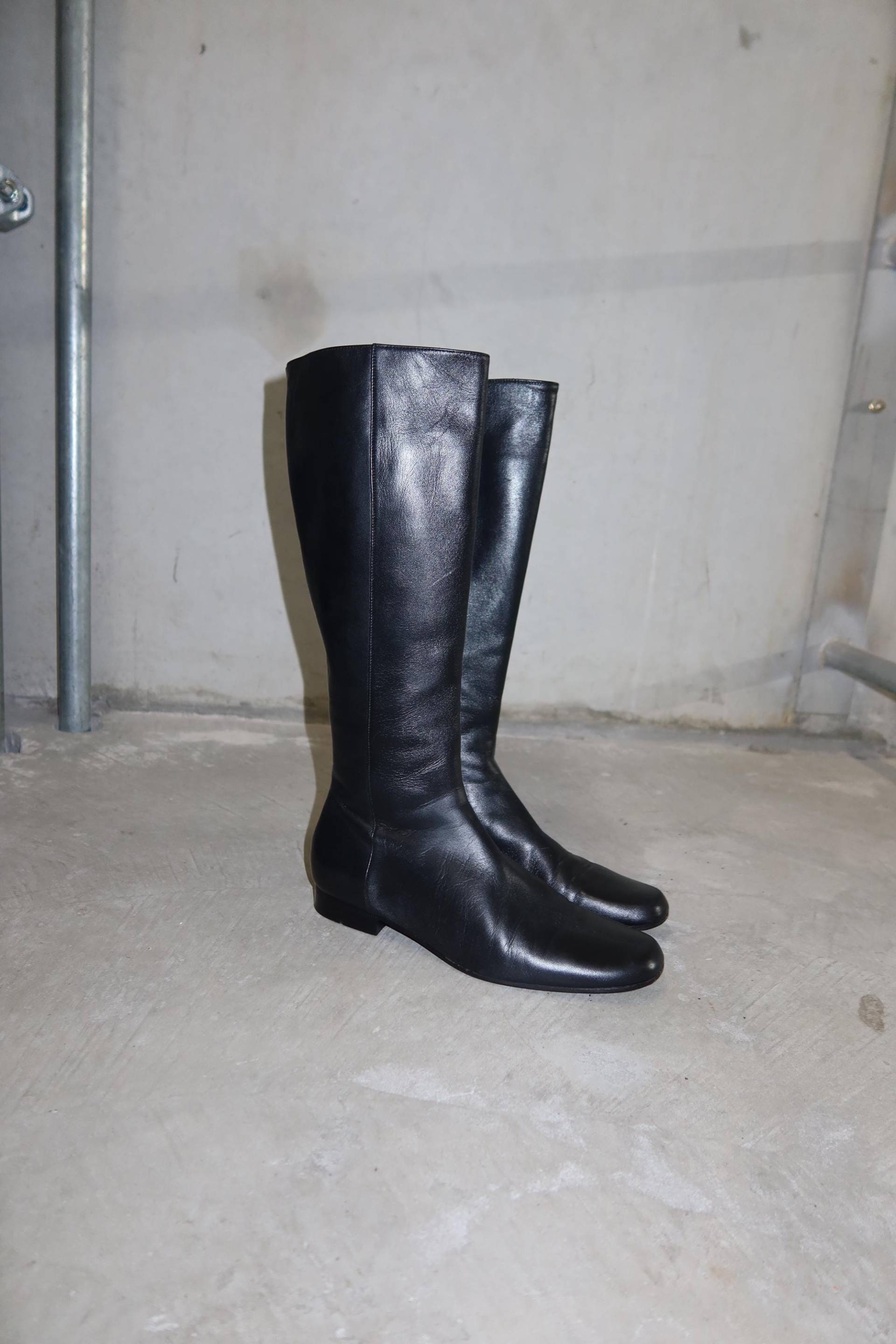 Loewe Schwarze Leder Stiefel | 36.5-37 Loewe Schwarze Leder Stiefel | 36.5-37 von GuzziArchive