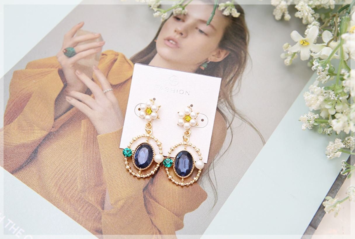 Dangling Korean Earring von Gwaja