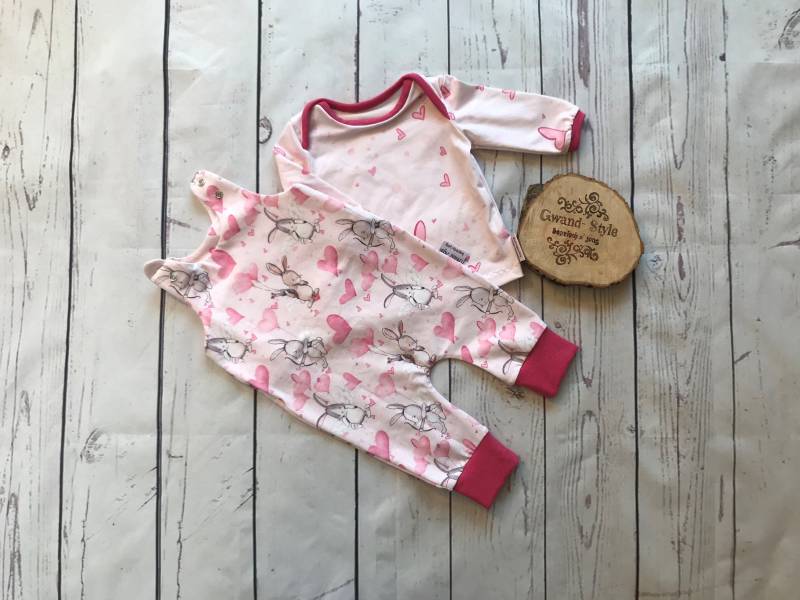 Set Strampler Und Shirt "Loia" | Mitwachsstrampler 50/56 von GwandStyle