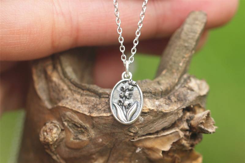 925Er Silber Maiglöckchen Kette 3D Blüten Schmuck 925Er Silber Maiglöckchen Kette 3D Blüten Schmuck von GwenShopArt