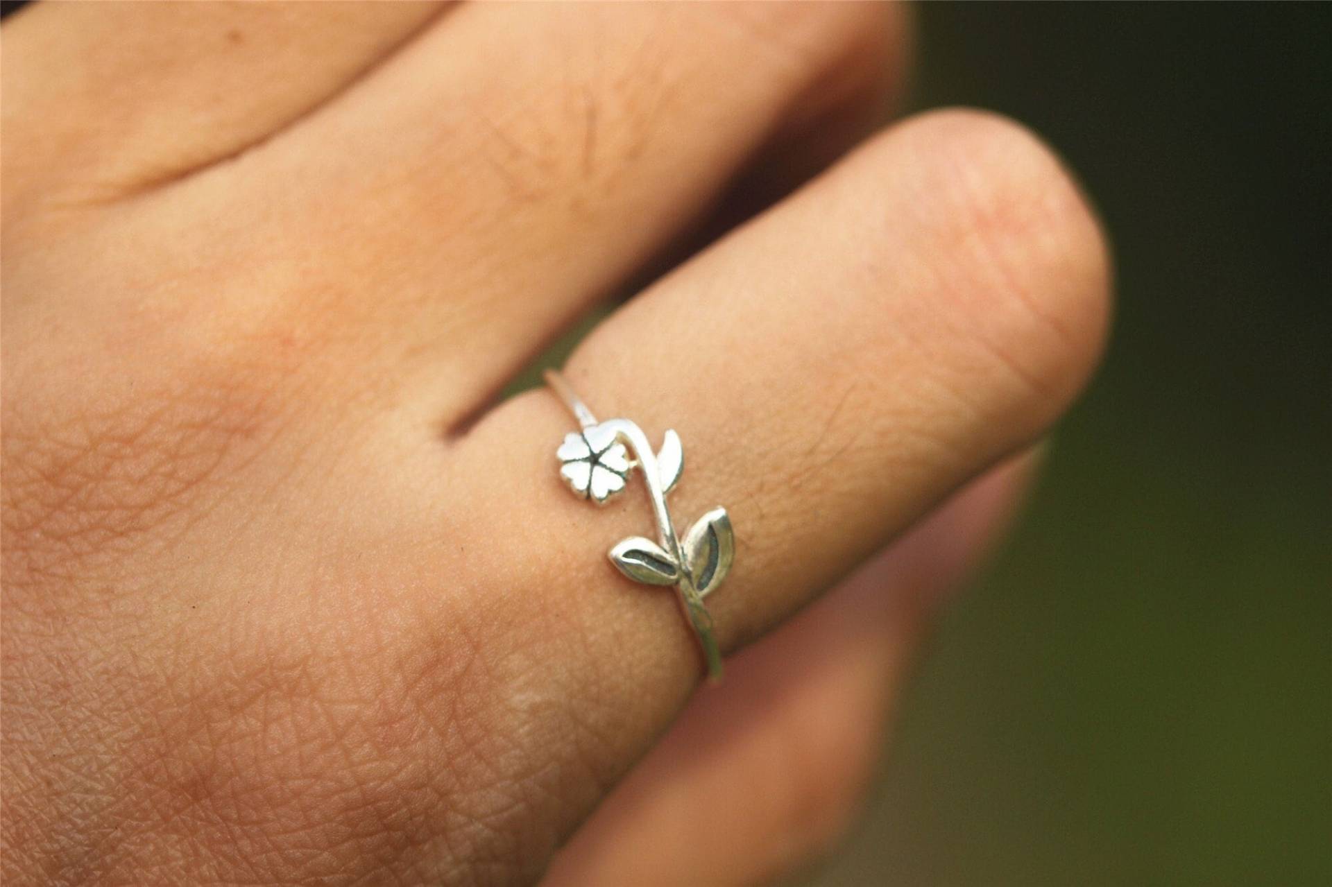 925 Silber Februar Geburtsblume Ring, Violett Blumen Schmuck, Blumen Ring, Brautjungfern Geschenk, Geburtsblumen Schmuck, Einzigartiges Handgemachtes von GwenShopArt