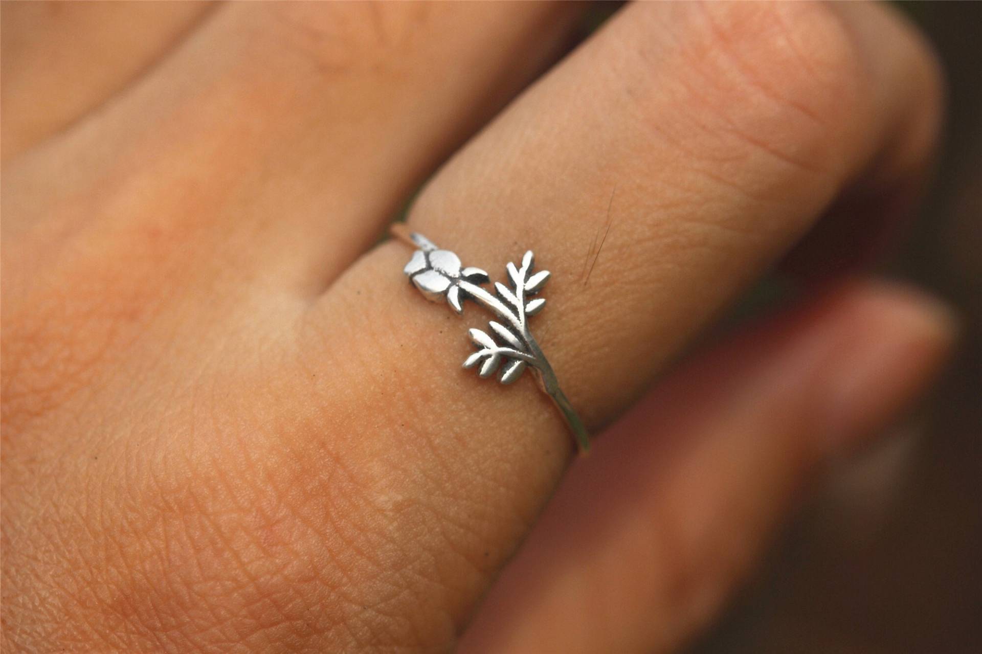 925 Silber Juni Geburtsblume Ring, Rosen Ring, Rosenblume Schmuck, Blumen Ring, Brautjungfern Geschenk, Geburtsblumen Schmuck, Einzigartiges von GwenShopArt