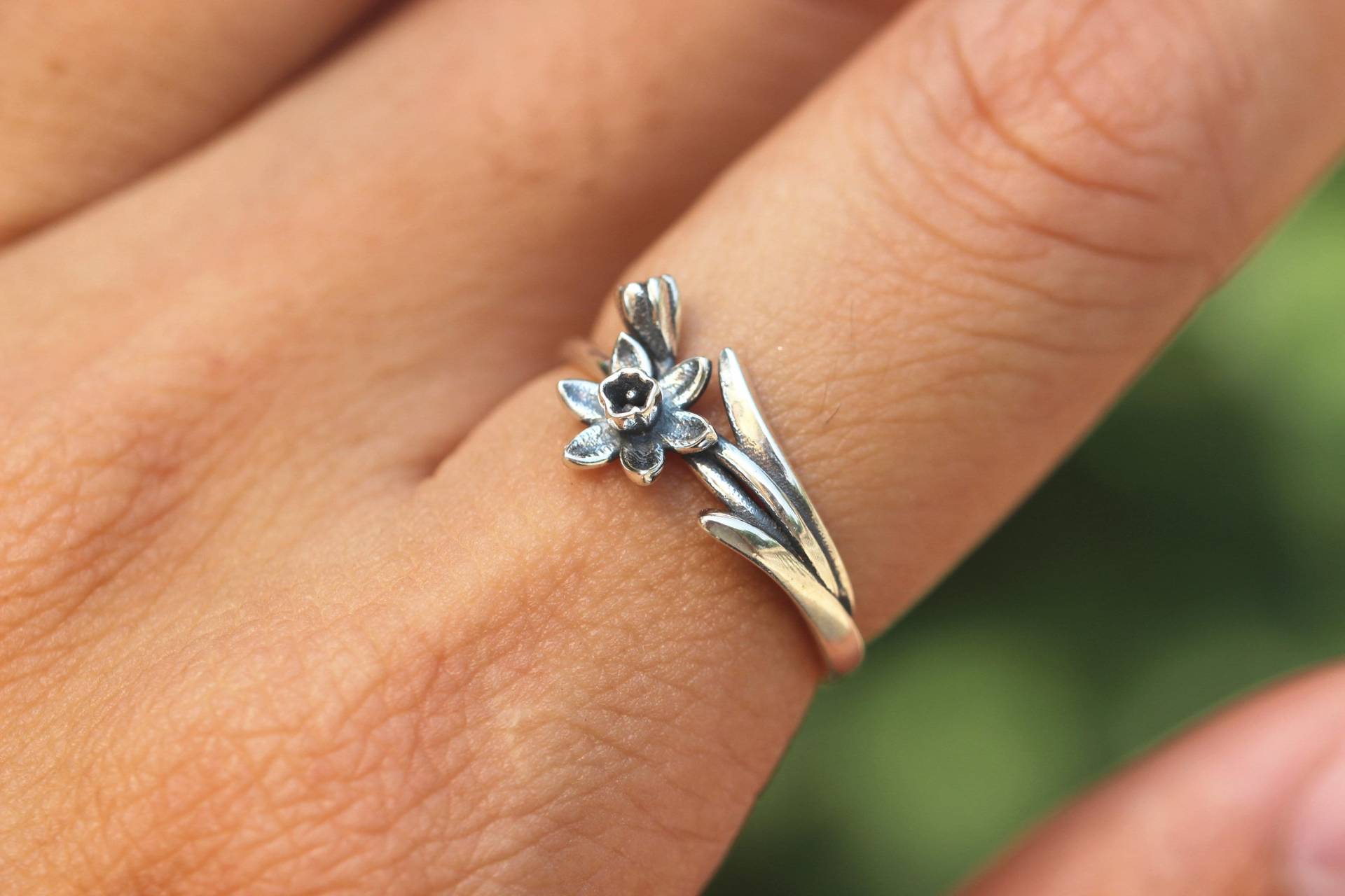 Massiver 925 Silber Narzissen Blumen Ring, Geburtsblume Ring, Narzissen Schmuck, März Geburt Ring, Geschenke Idee von GwenShopArt