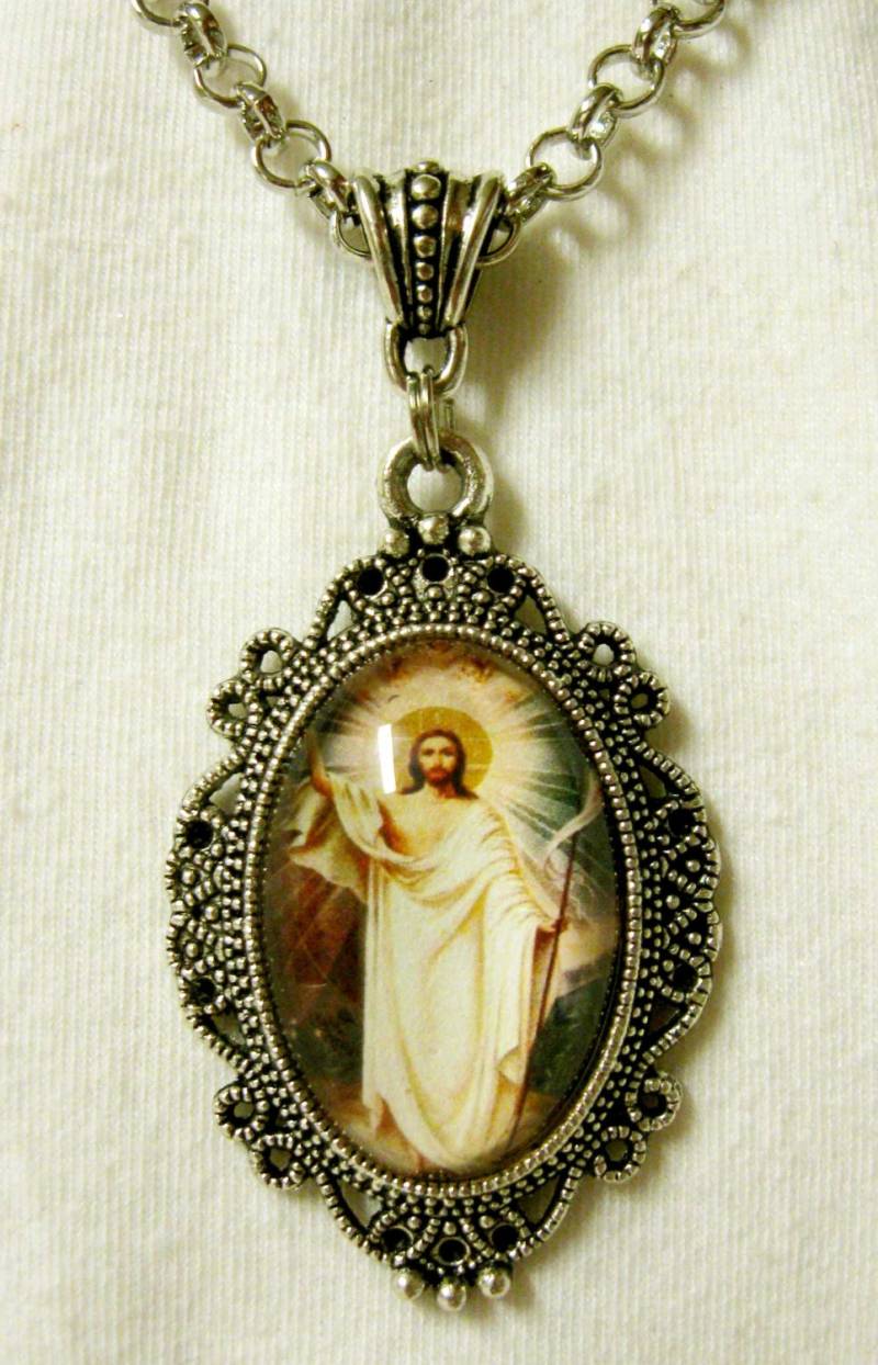 Auferstehung Christi Anhänger Mit Kette - Ap04-222 50% Reduziert von Gwendysgems