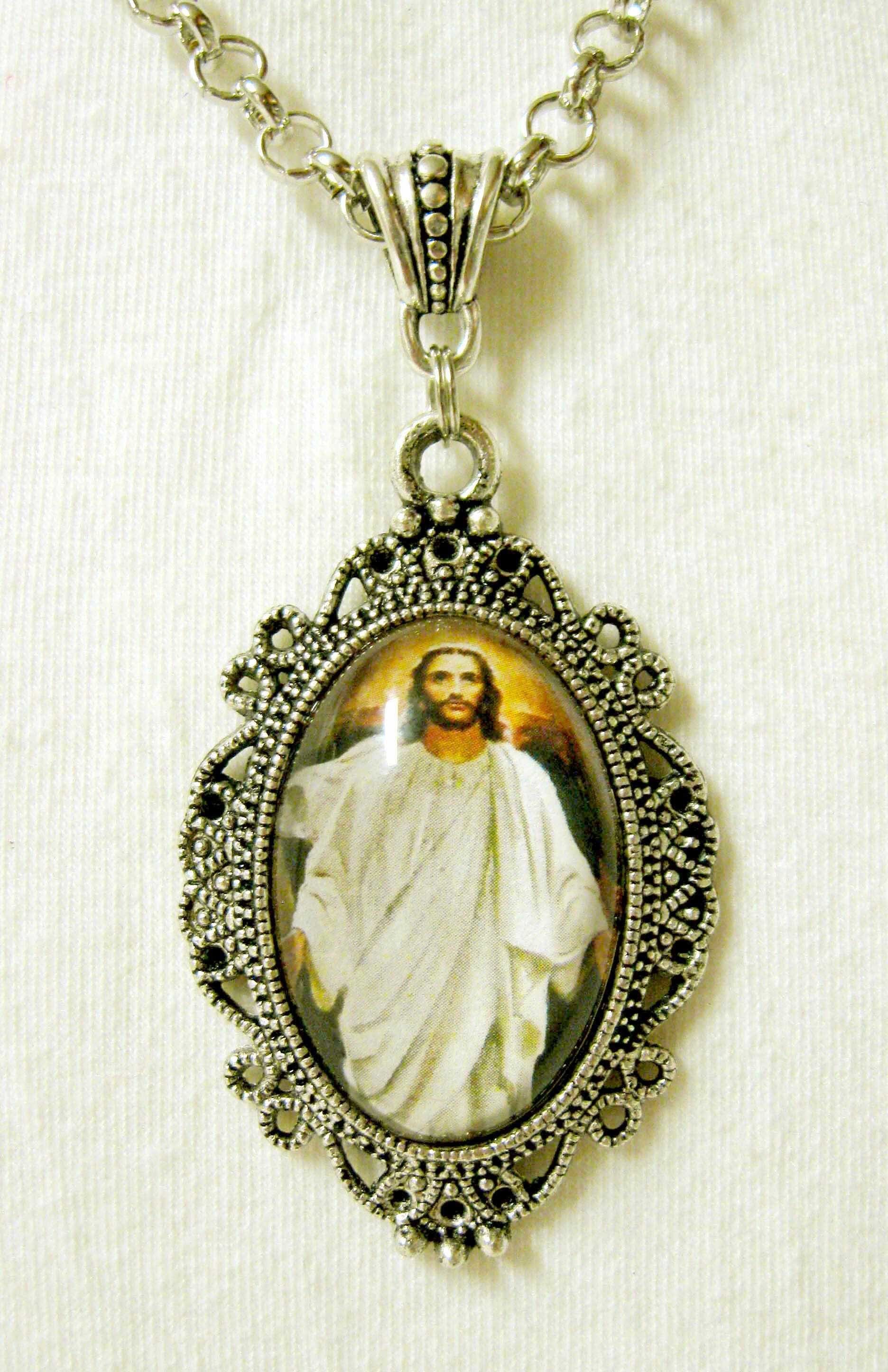 Auferstehung Christi Anhänger Mit Kette - Ap04-239 von Gwendysgems
