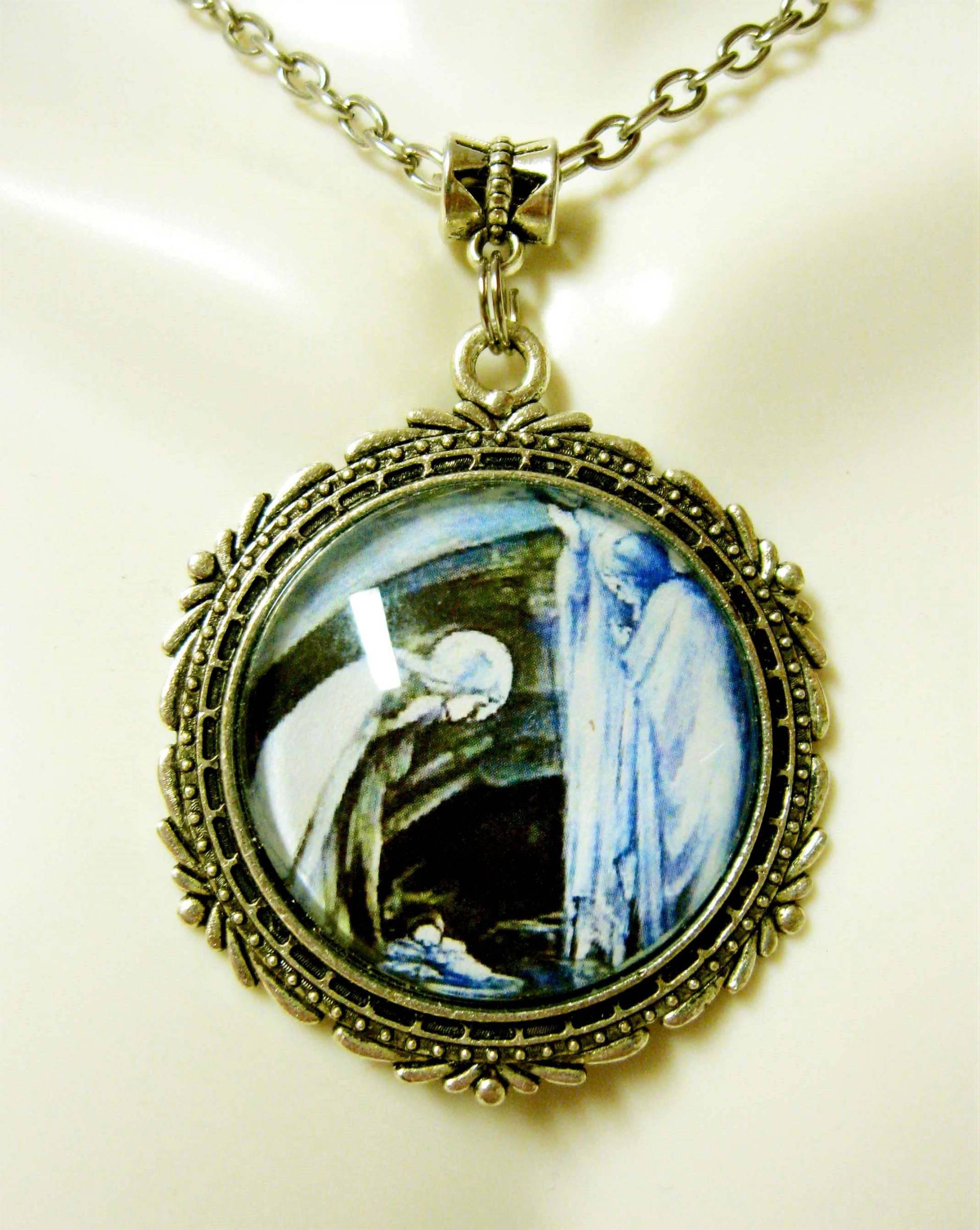 Blauer Krippenanhänger Und Kette - Ap26-141 von Gwendysgems