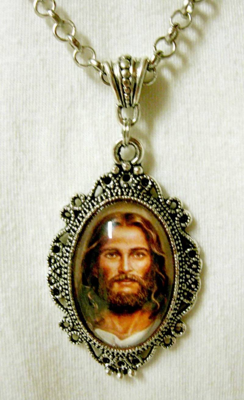 Christus Anhänger Mit Kette - Ap04-238 von Gwendysgems