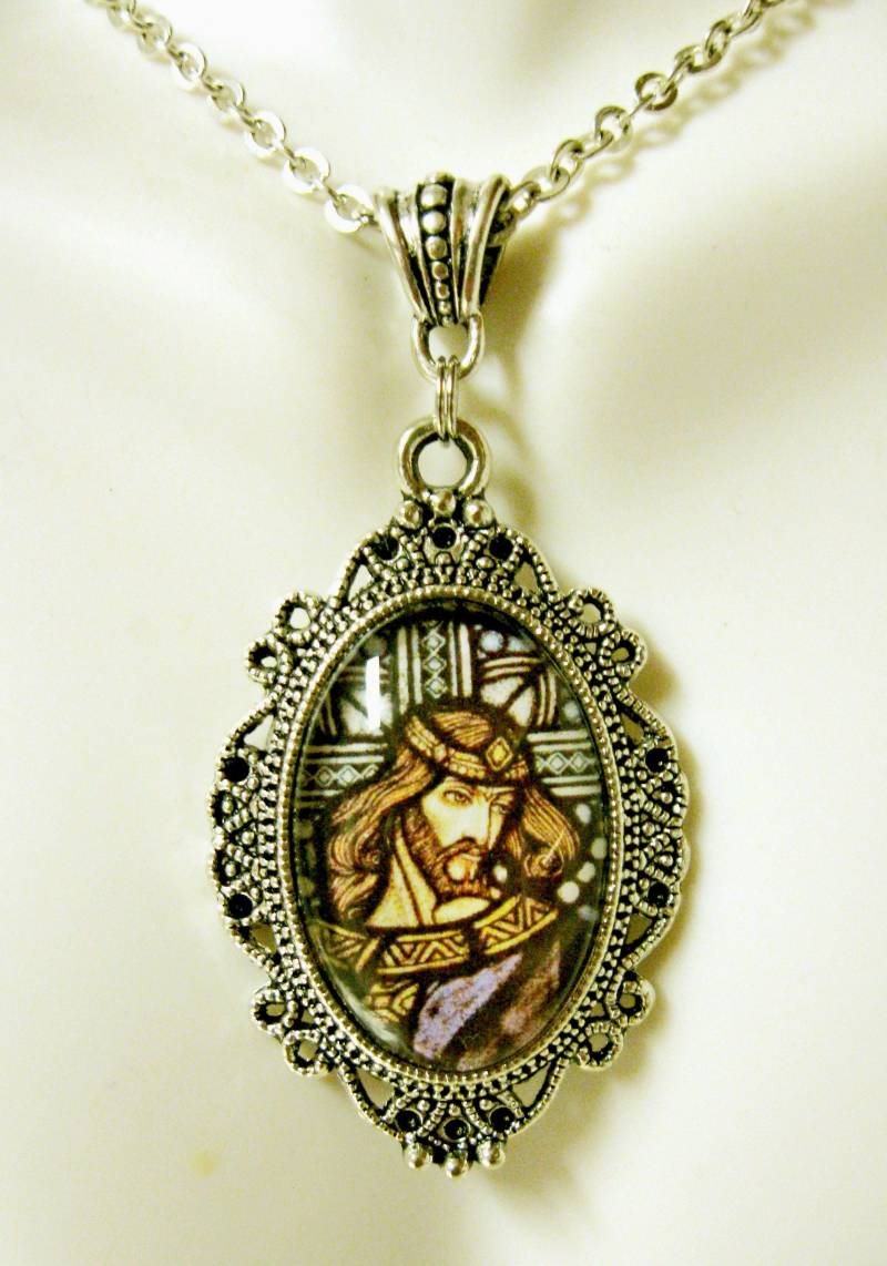 Christus Buntglasfensteranhänger Mit Kette - Ap04387 von Gwendysgems