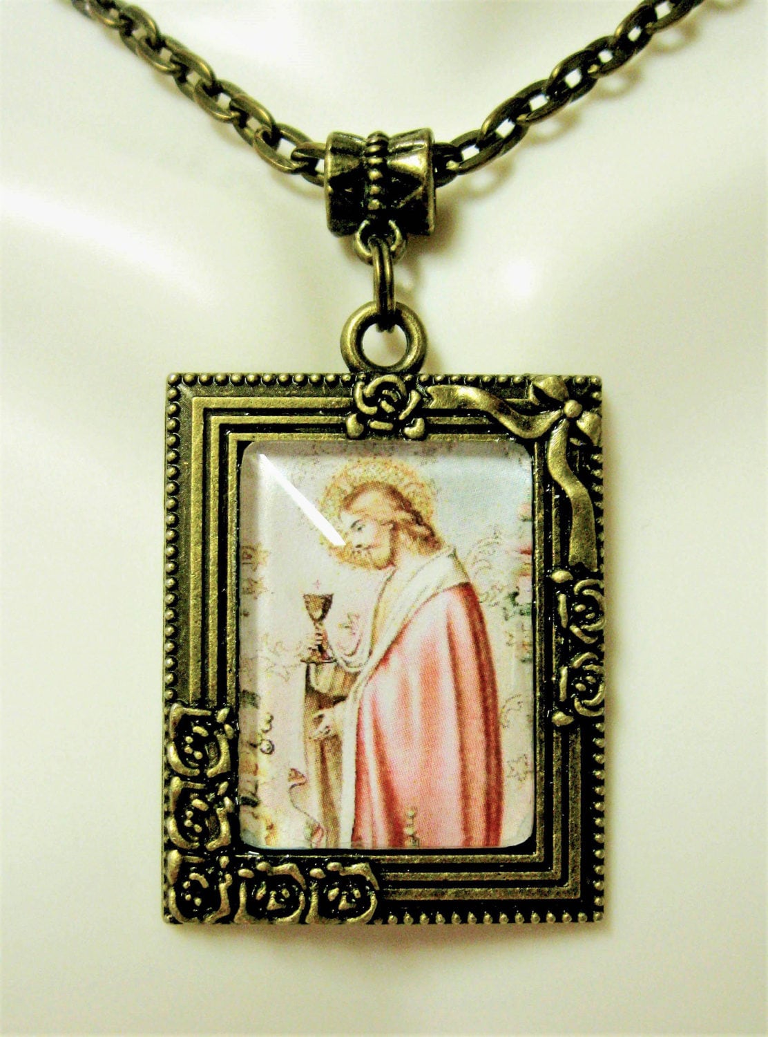 Christus Mit Der Hostie Bilderrahmen-Anhänger Und Kette - Ap05-427 von Gwendysgems