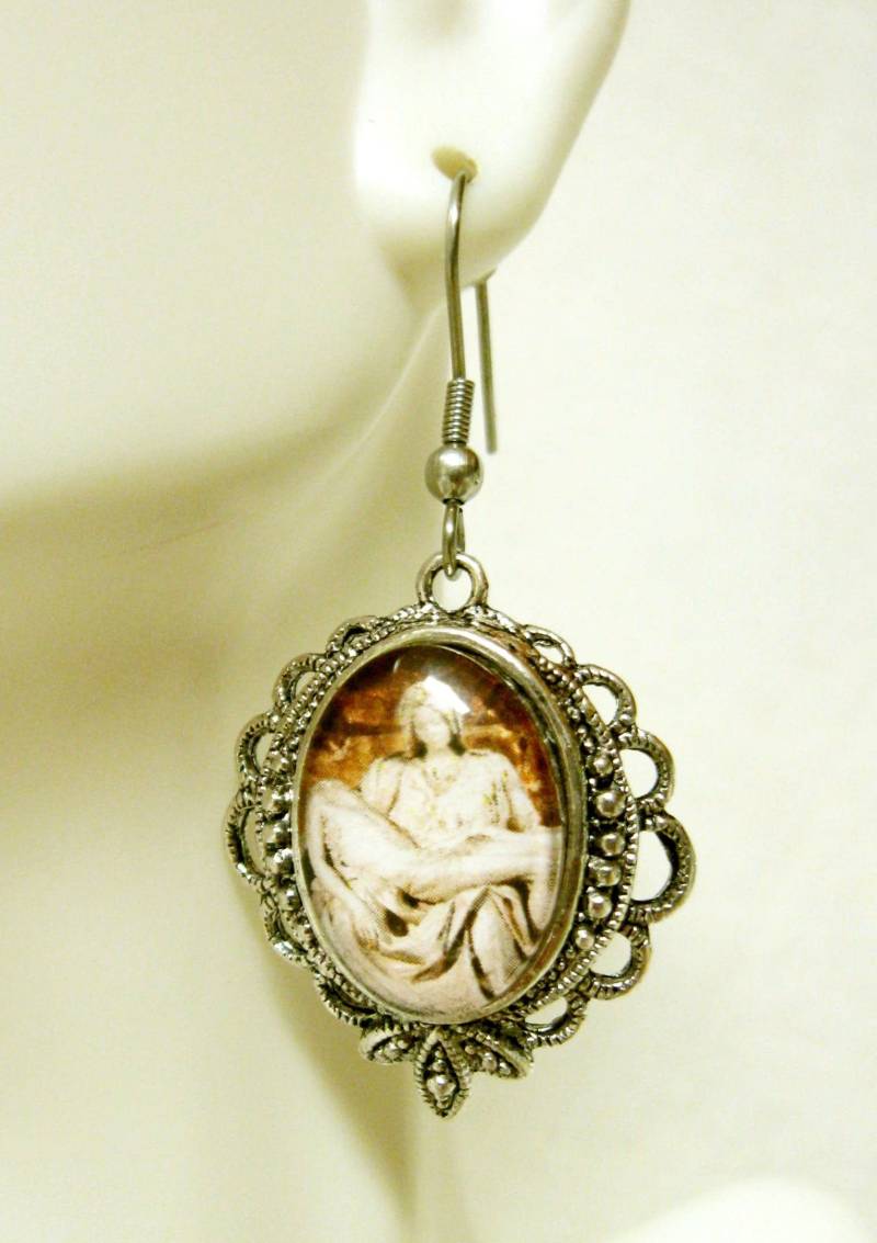 Die Pieta Ohrringe - Ap06-195 von Gwendysgems