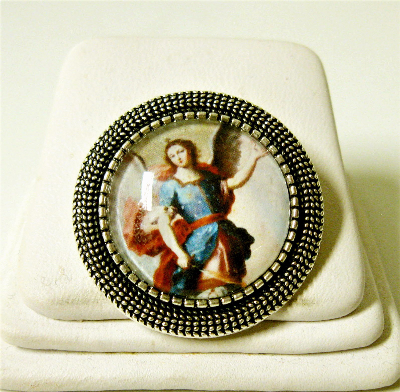 Erzengel Michael Anstecknadel - Br09-093 von Gwendysgems