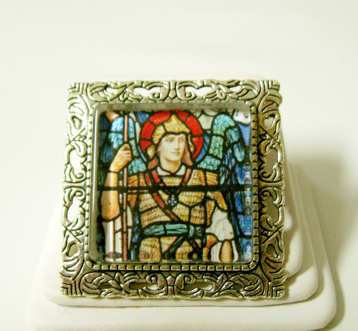 Erzengel Michael Buntglas-Fenster Cabrio Brosche/Anhänger Und Kette - Ap35-079 von Gwendysgems