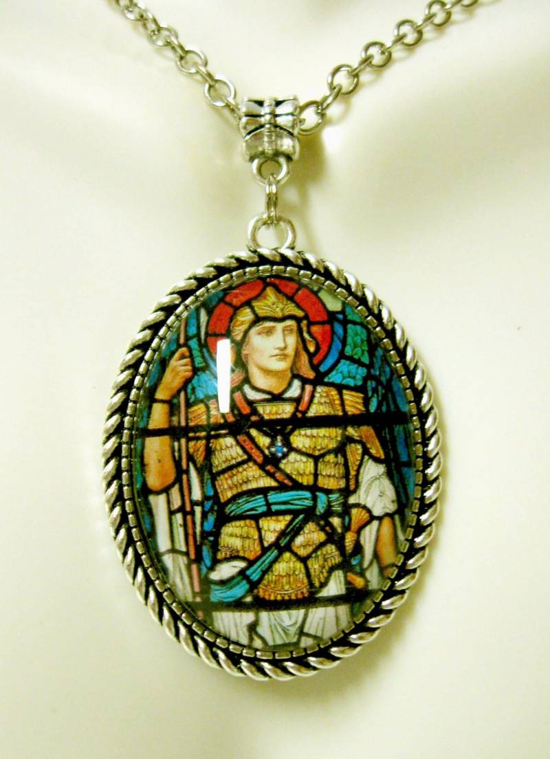 Erzengel Michael Glasfenster Anhänger Und Kette - Ap09-075 von Gwendysgems