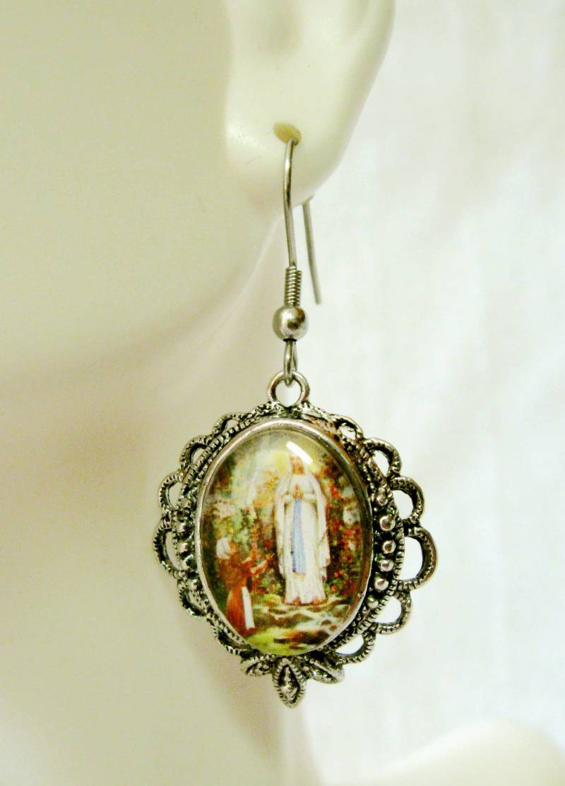 Glasohrringe Unsere Liebe Frau Von Lourdes - Ap06-159 von Gwendysgems